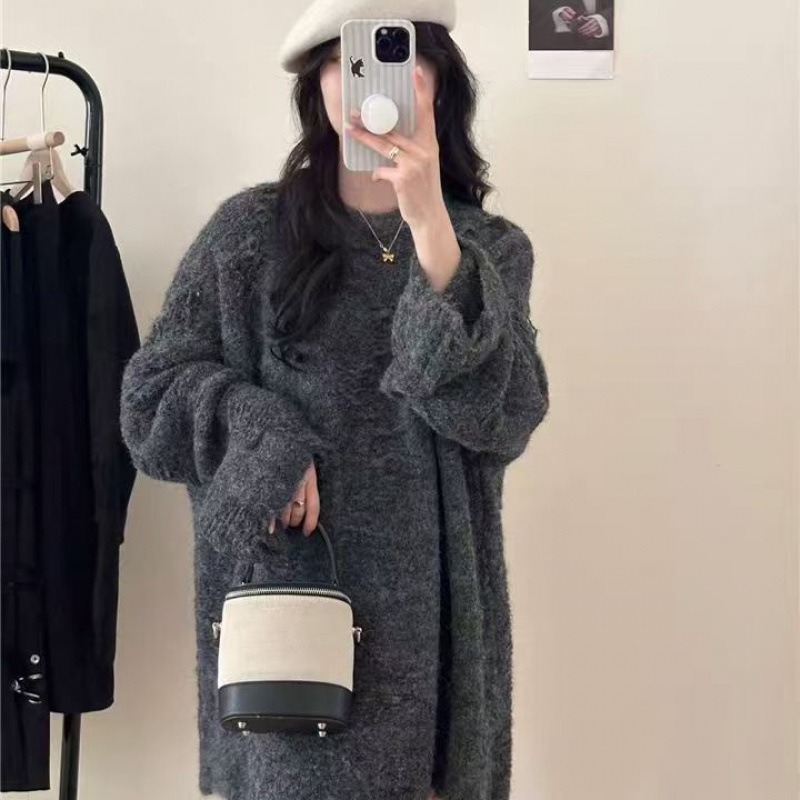 預購款C218/YS純色破洞圓領軟糯秋冬寬鬆慵懶風針織毛衣-細節圖4