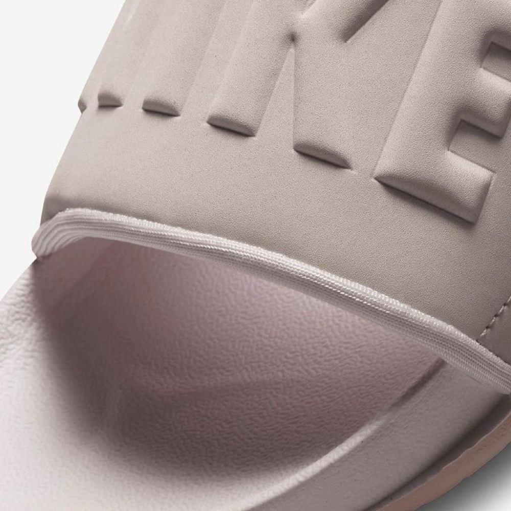 有泰）NIKE OFFCOURT 軟底 拖鞋 情侶款 BQ4639 BQ4632 黑 白 粉 男女鞋-細節圖7