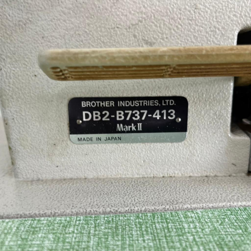 二手 Brother DB2-B737-413 電子自動切線  縫紉機 平車 工業用 含LED燈-細節圖4