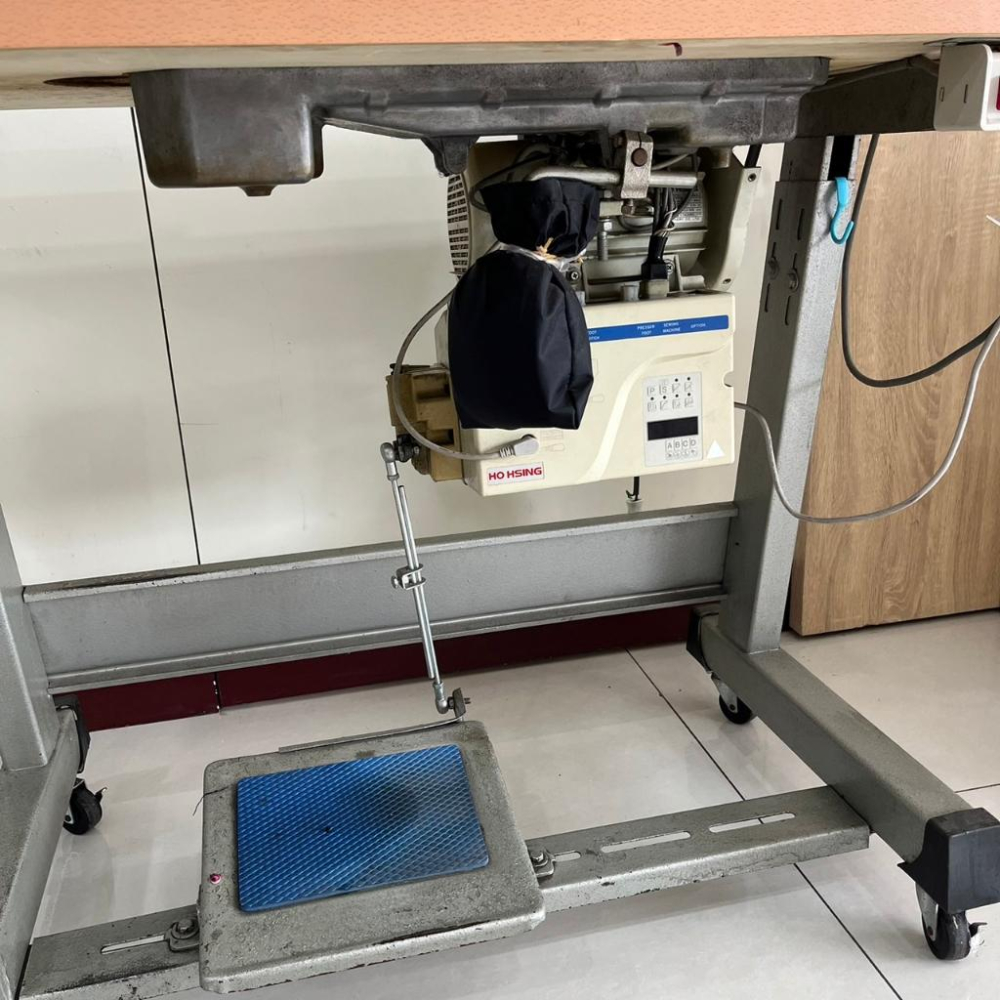 二手 Brother DB2-B737-413 電子自動切線  縫紉機 平車 工業用 含LED燈-細節圖7