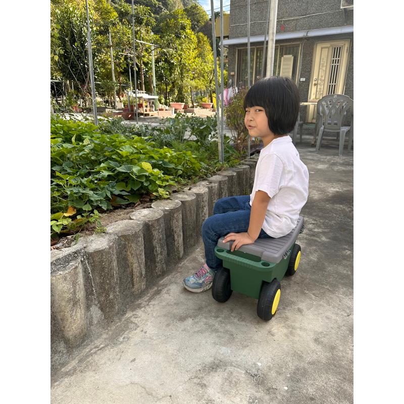 耐重150公斤四輪方便移動 收納 堅固耐用  大容量 也可以當孩子的玩具車, 坐著工作比站著好,也可以讓孩子玩的收納車-細節圖9