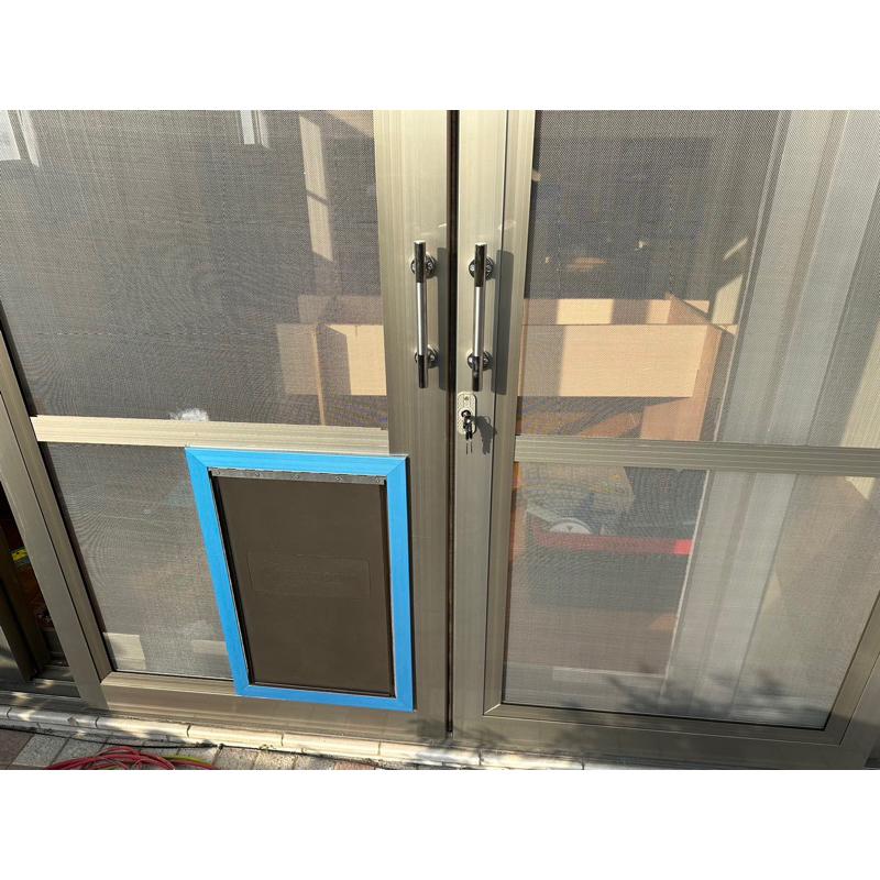 台灣唯一寵物門歐美品牌生產工廠 代理 貓門 狗門  寵物門 門市展示可以試用讓毛孩子有個自由活動的方式與空間 可到府安裝-細節圖4