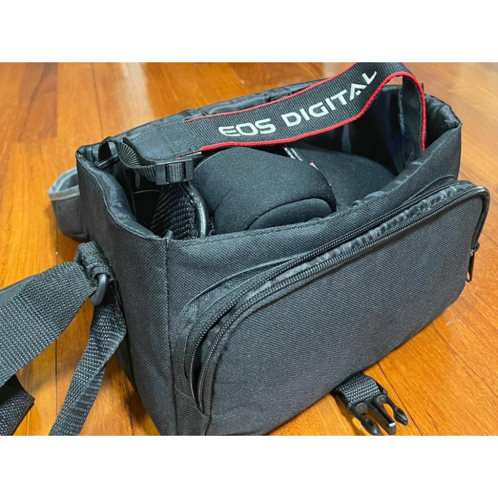 【二手單眼相機】Canon EOS650D+18-135mm鏡頭組+相機電腦背包+手提包+保護包+原廠電池+充電器等-細節圖6