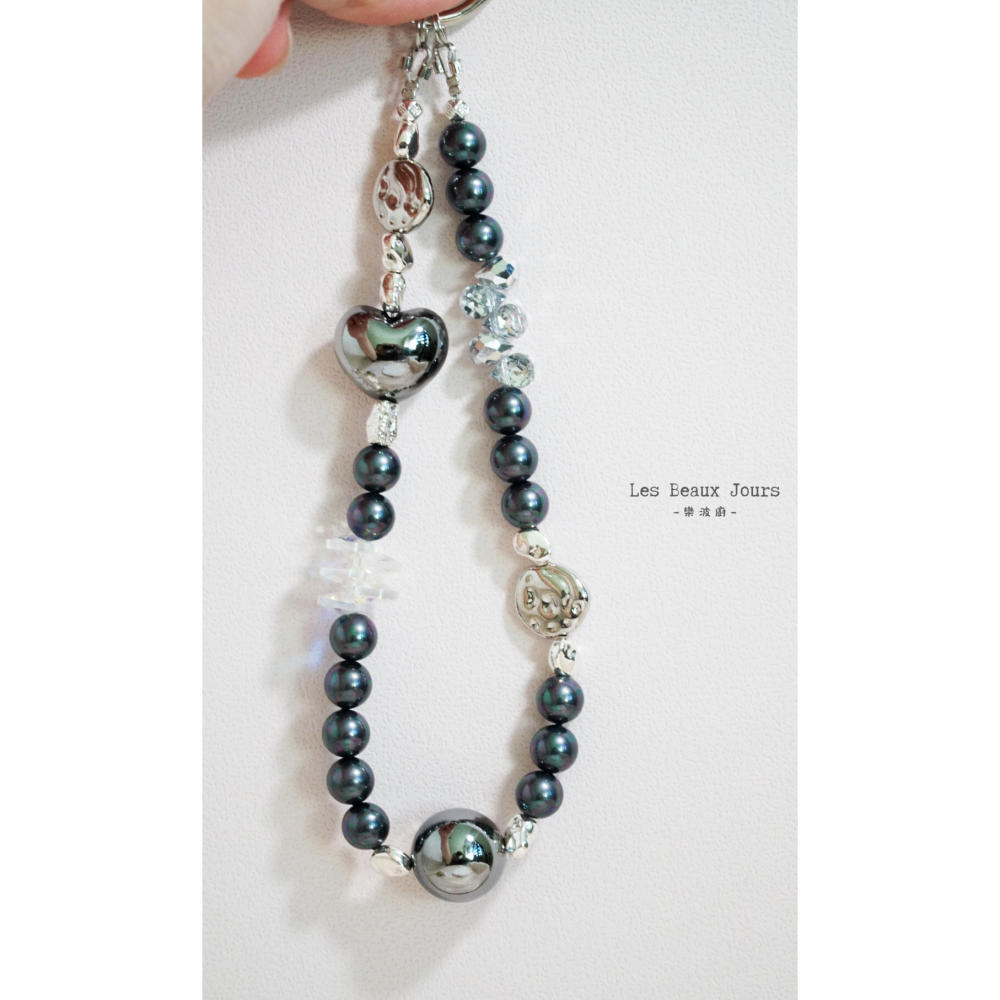 【樂波廚】夜．慕｜黑色珍珠手機鍊｜低調質感・手作設計掛繩-細節圖3