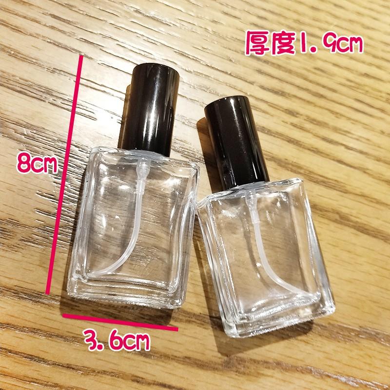 ●出遊用!!黑蓋方形玻璃噴霧15ml透明香水空瓶●細緻噴頭 四方形 玻璃瓶 香水瓶 香氛液體分裝空罐/小香 香水專用噴瓶-細節圖5