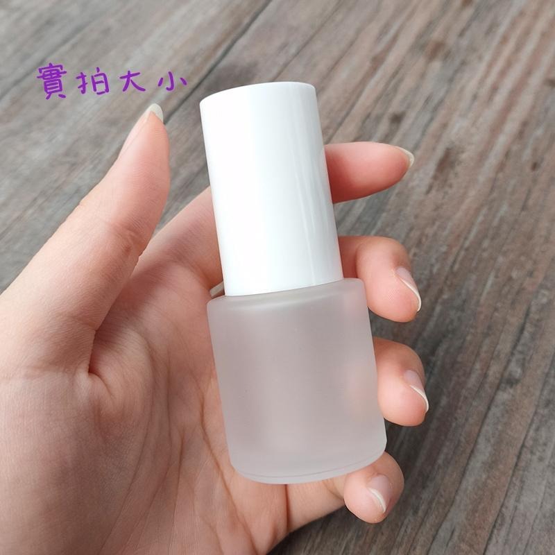 ●超美~25ml白蓋磨砂玻璃按壓瓶●玻璃質感 精華液/乳液/保養品~分裝瓶 壓瓶分裝空瓶收納 實拍 空瓶 白蓋 攜帶方便-細節圖4
