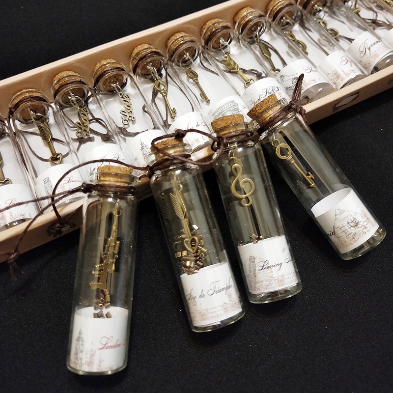 ●整盒賣!軟木塞吊飾玻璃空瓶一盒12入250元~多款式隨機出貨/許願瓶~裝沙/星沙/心願瓶/漂流瓶/銅裝飾/送禮/文創-細節圖2