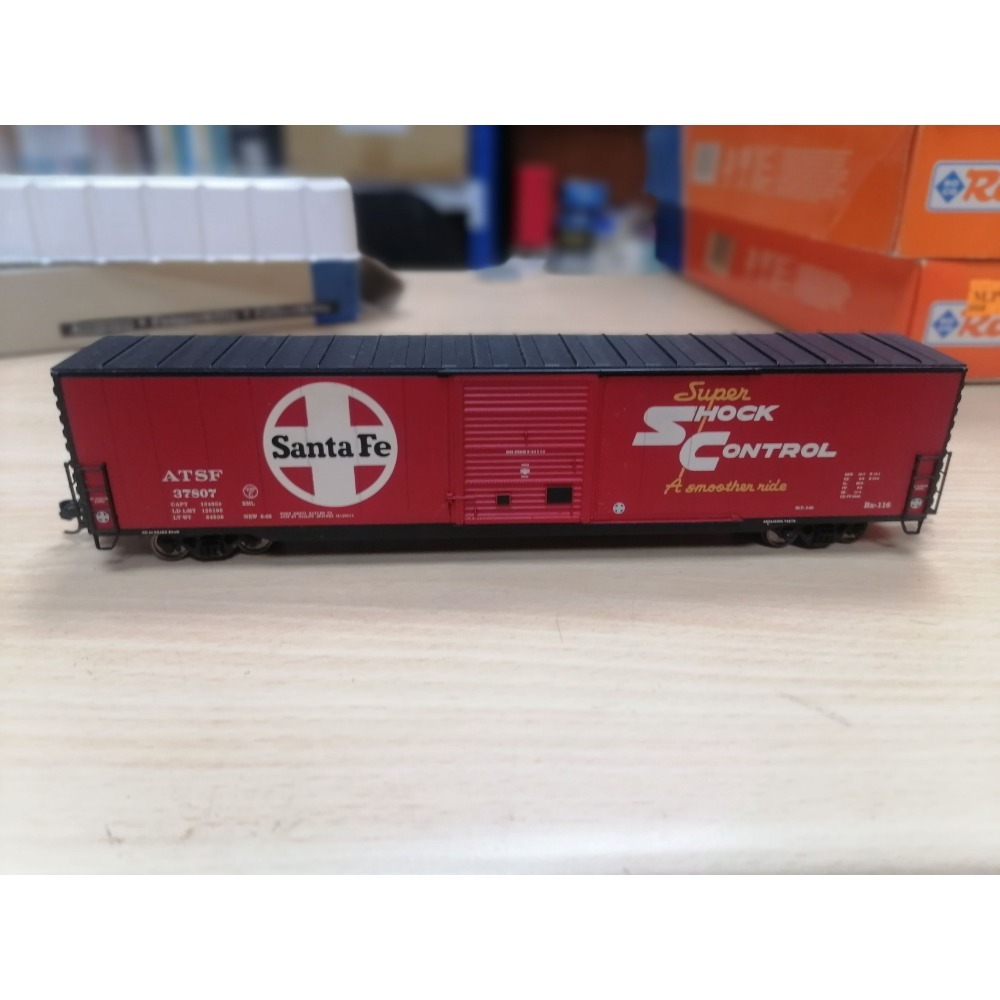 HO Walthers 60呎貨車 ATSF塗裝-細節圖3