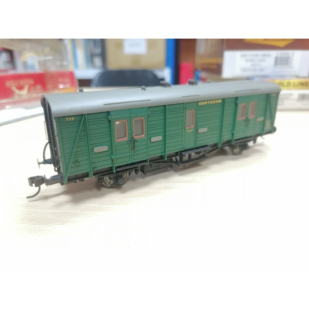 HO Hornby R4340B 客車廂-細節圖6