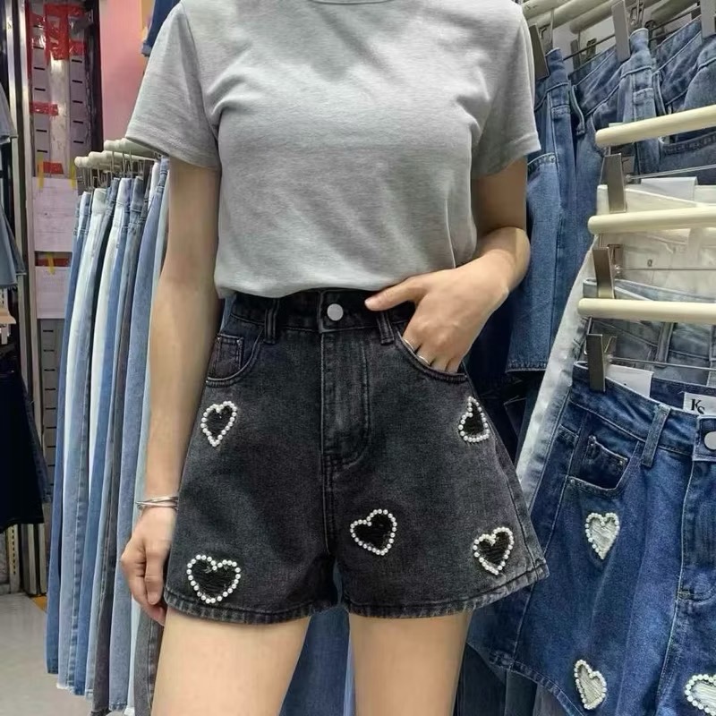 𝙍𝙪𝙡𝙖🎀 韓系 現貨&預購 高腰立體珍珠愛心牛仔短褲-細節圖4