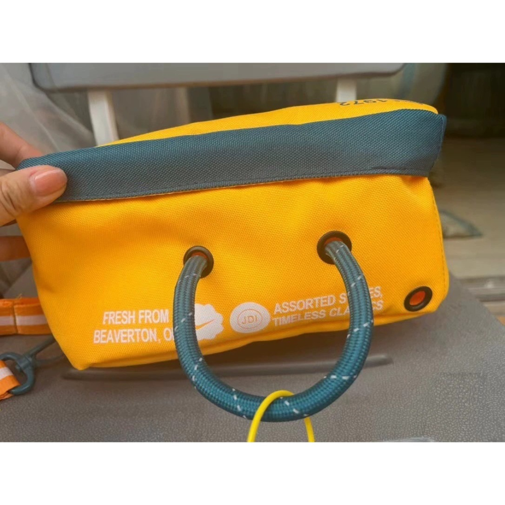 【風口潮流】Nike 新款防水手提鞋袋包＊34x18x13cm。X51101-細節圖4