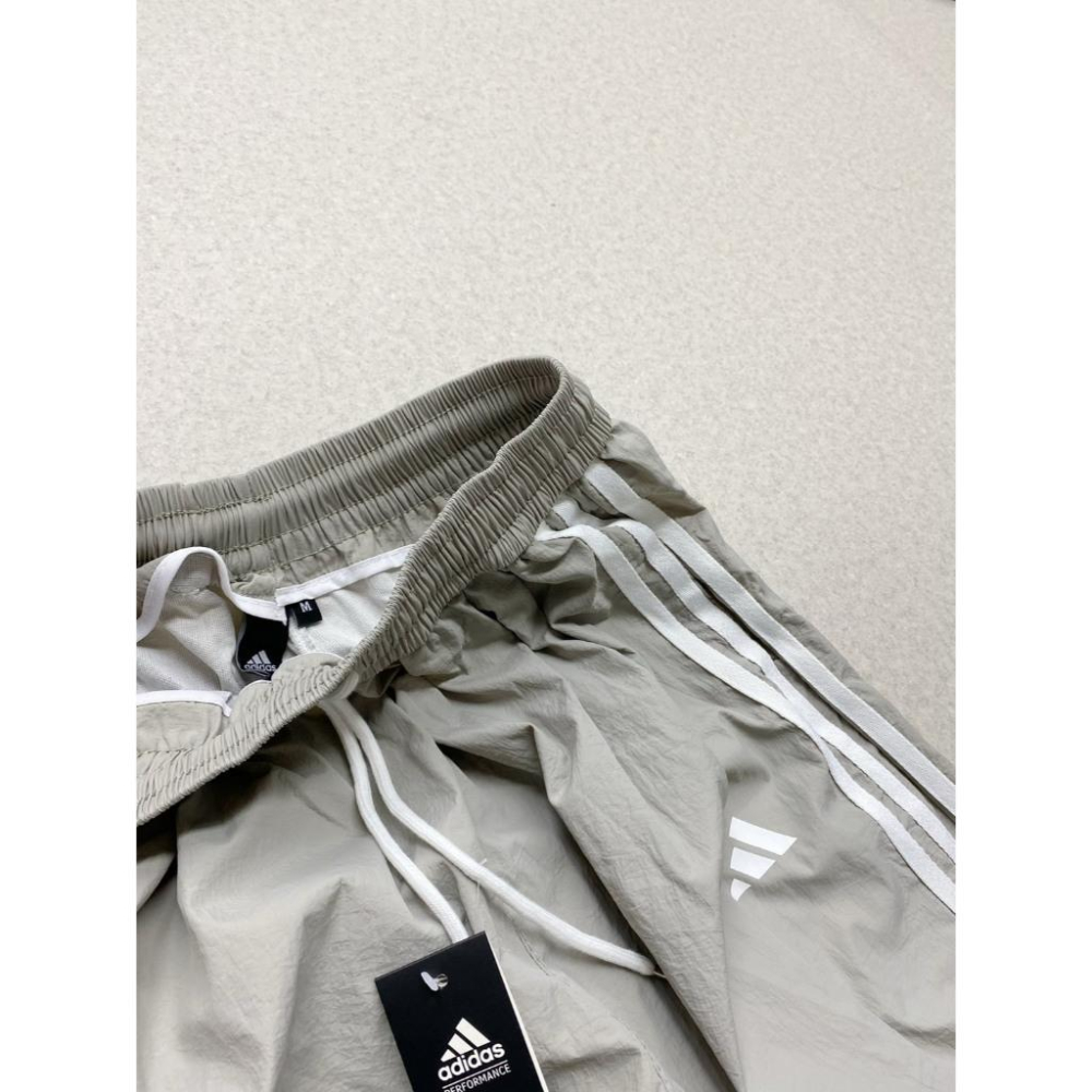 【LUNA-K】adidas 三條槓休閒直筒闊腿運動長褲 灰色＊M-XL。D51003-細節圖6