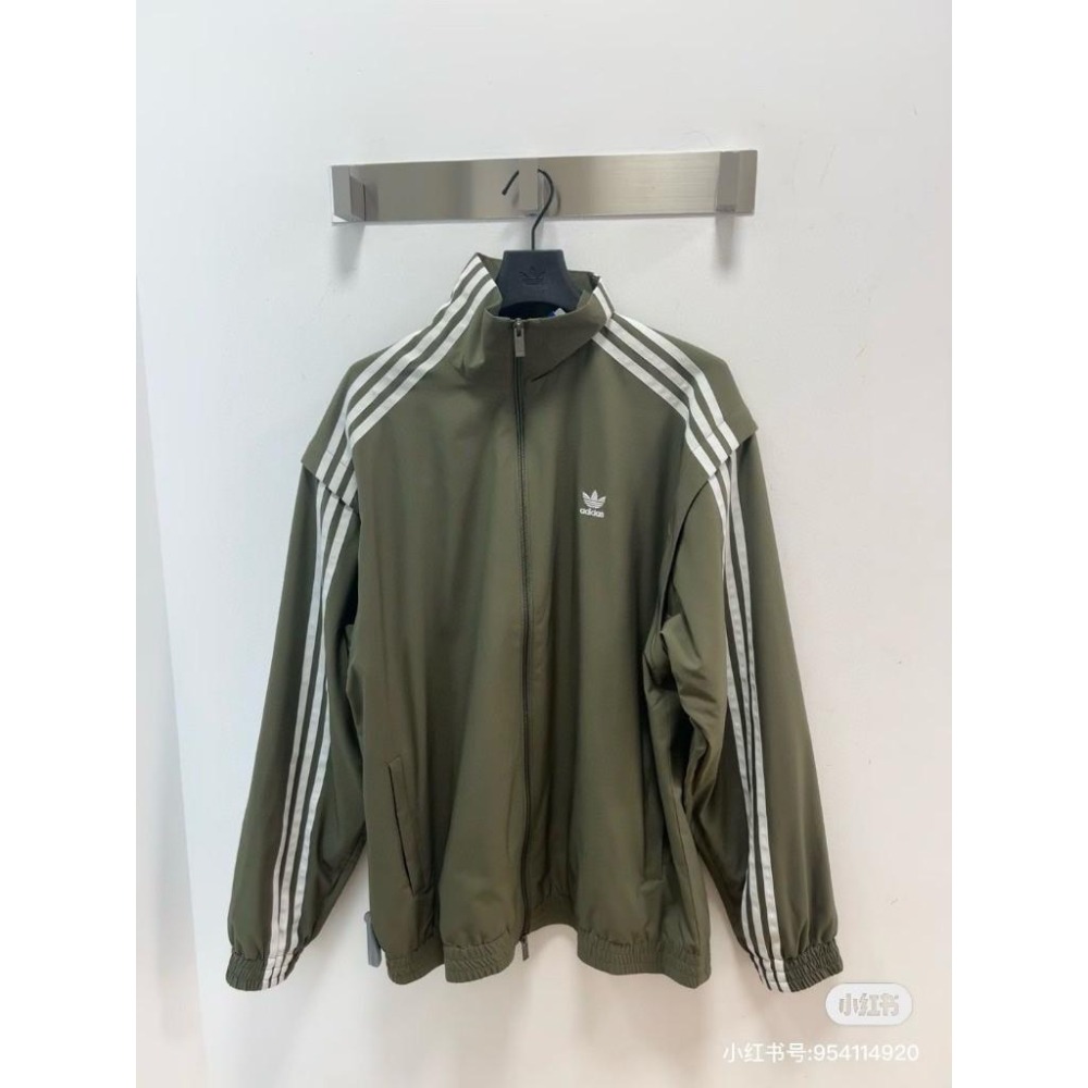 【LUNA-K】adidas 25新款落肩袖口鬆緊設計運動外套 黑色 灰色 綠色＊M-2XL。C51025-細節圖7