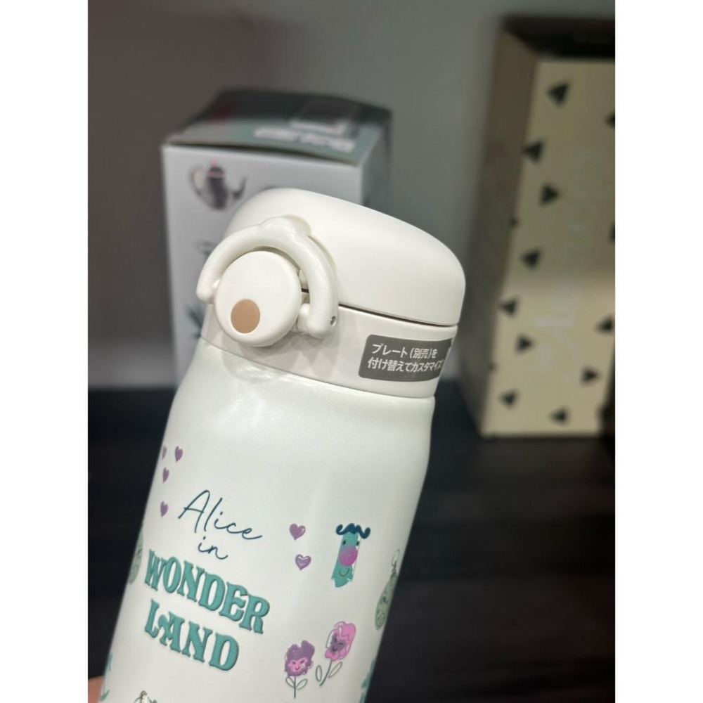 【LUNA-K】THERMOS 膳魔師 愛麗絲夢遊仙境圖紋不銹鋼保溫杯＊500ML。S51002-細節圖3