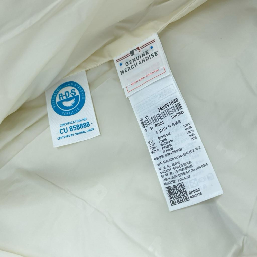 【LUNA-K】MLB 25年新款紐約洋基隊LOGO圖紋羽絨背心 黑色 白色 綠色＊S-XL。C50925-細節圖9