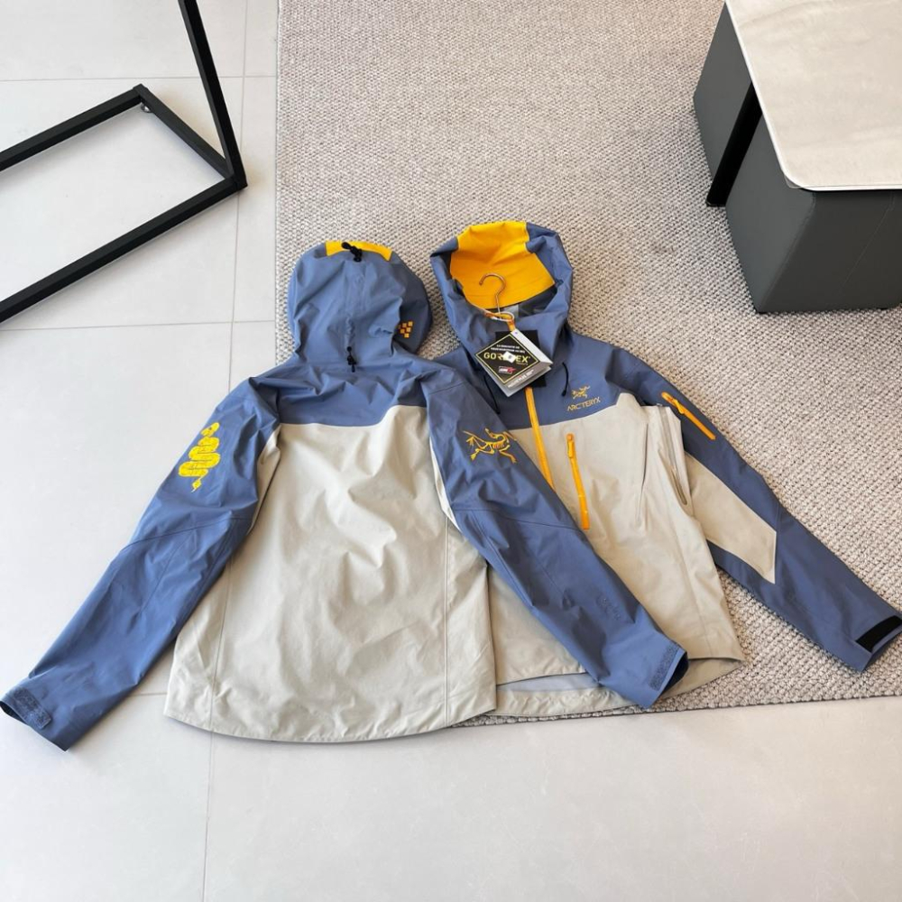 【LUNA-K】ARC＇TERYX 25年蛇年限定款防水防風衝鋒外套＊S-2XL。C50812-細節圖3