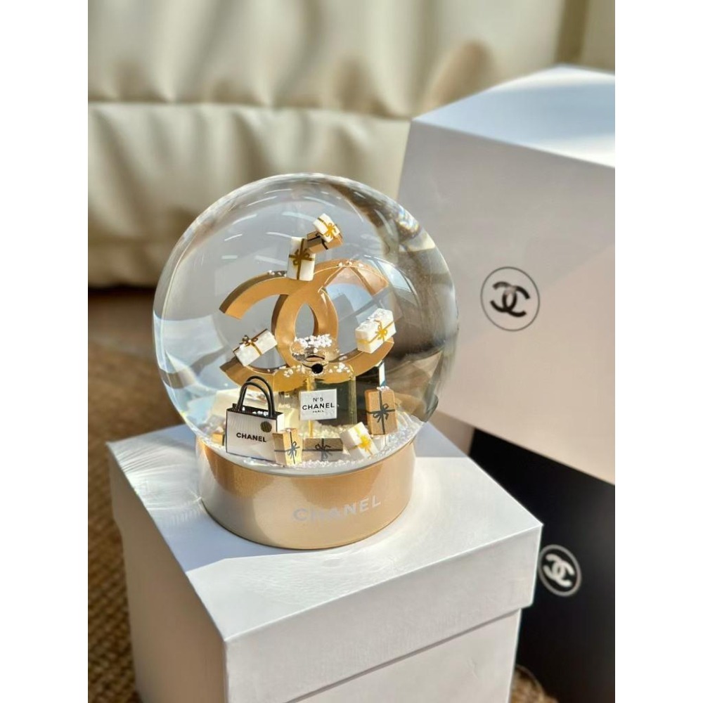 【LUNA-K】CHANEL 香奈兒聖誕節金色雙C雪花水晶球。S50425-細節圖6