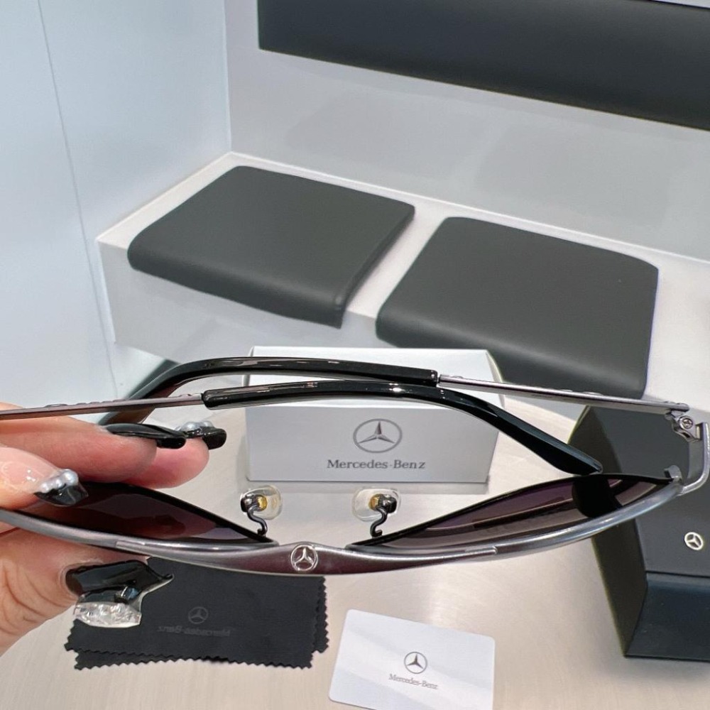 【LUNA-K】BENZ 賓士 鈦金屬偏光太陽眼鏡 深藍色。E50409-細節圖6