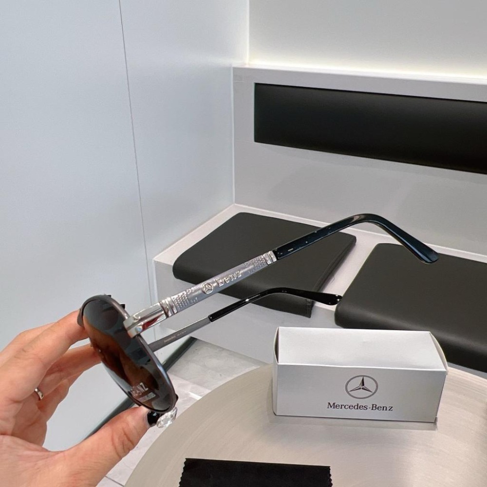 【LUNA-K】BENZ 賓士 鈦金屬偏光太陽眼鏡 深藍色。E50409-細節圖7