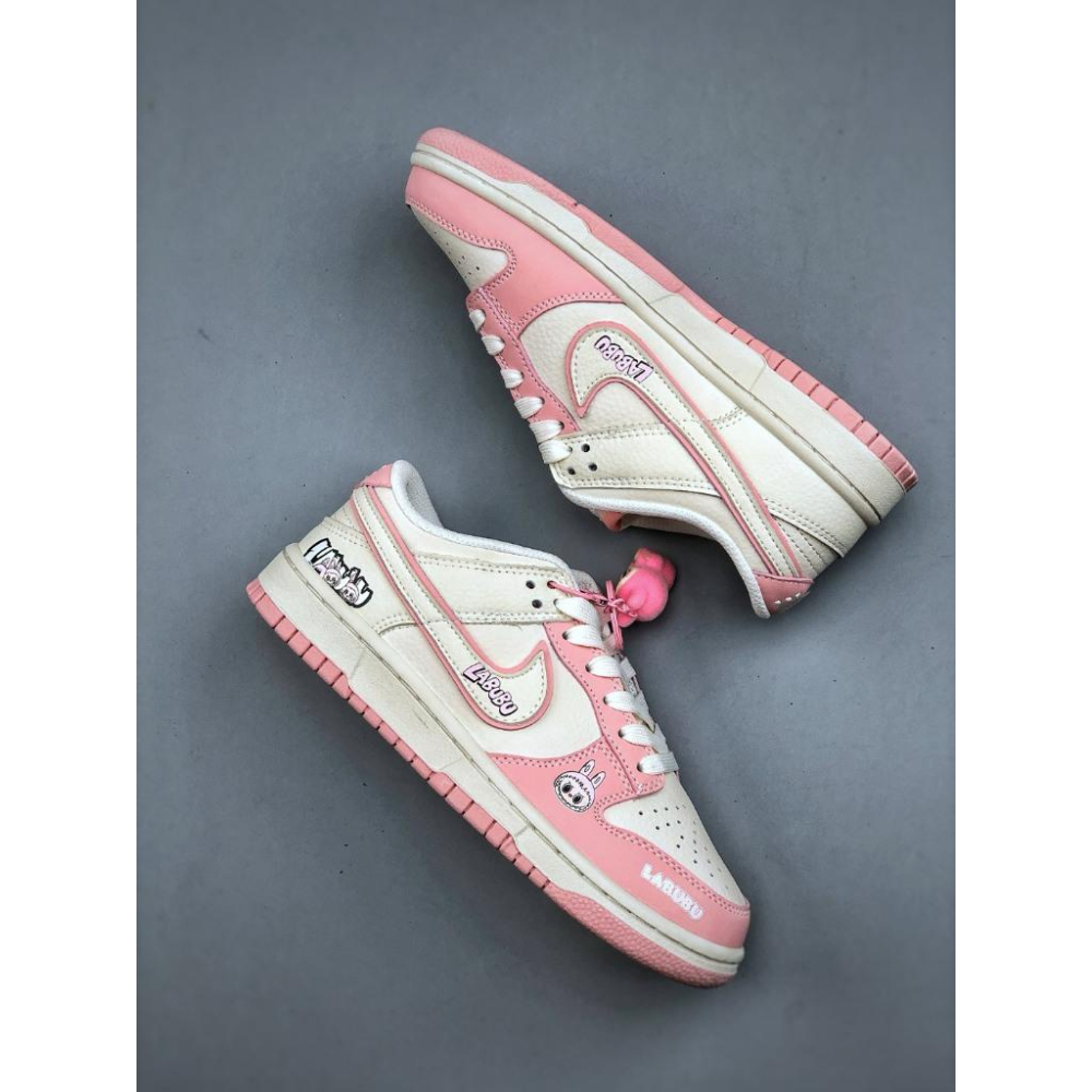 【LUNA-K】Nike  Dunk Low Retro LABUBU塗鴉休閒運動板鞋＊US 5.5~11。A50805-細節圖8