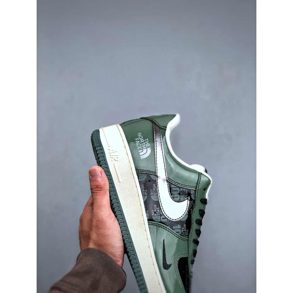 【LUNA-K】Nike Air Force 1 07 北臉聯名款軍綠漆皮休閒運動滑板鞋＊US 5.5~11。A5110-細節圖6