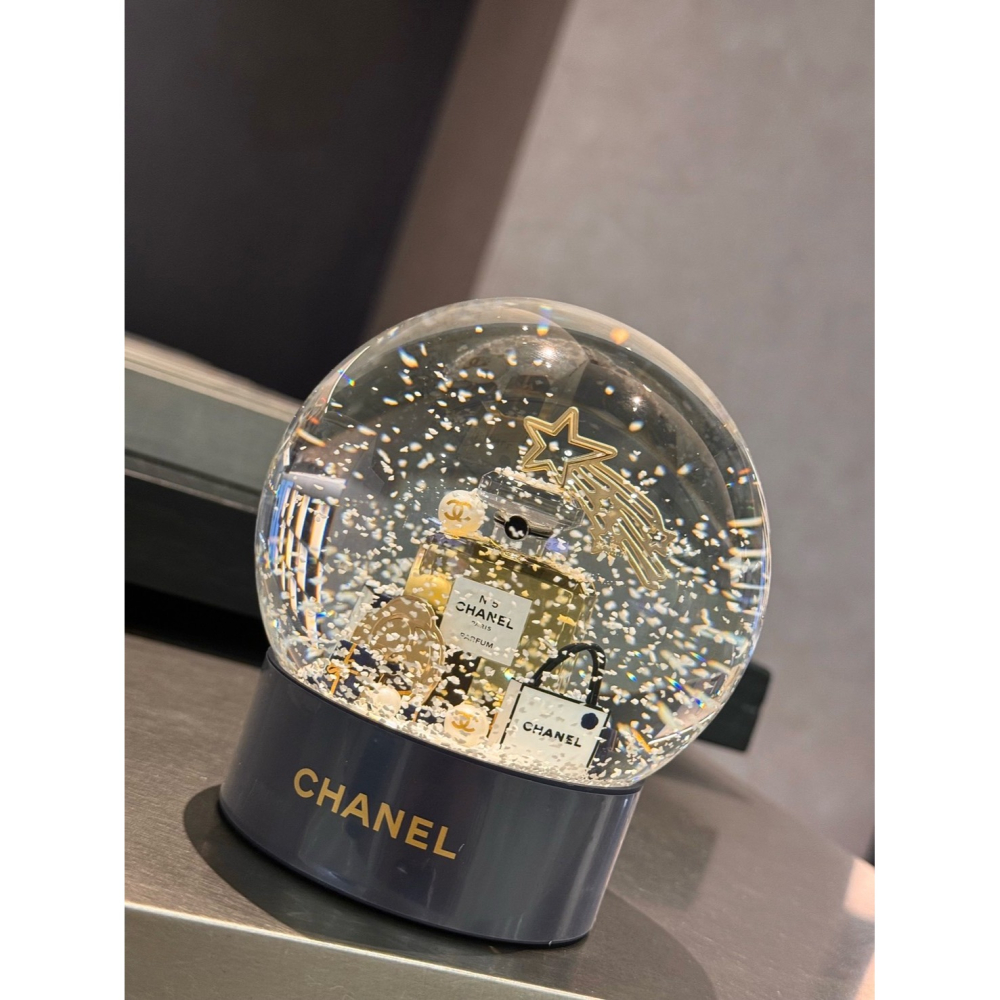 【LUNA-K】CHANEL 香奈兒 26年新款NO5香水禮盒聖誕雪花水晶球。S51105-細節圖4