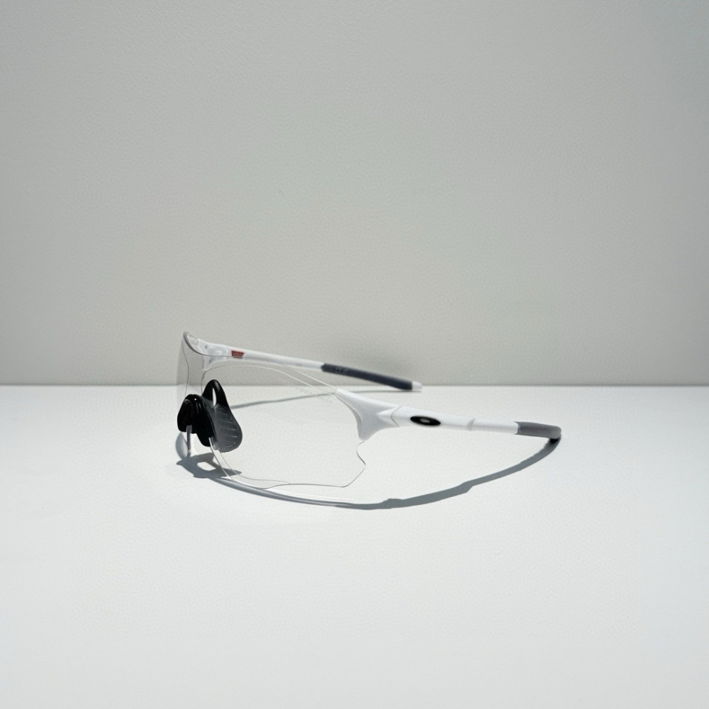 【LUNA-K】OAKLEY 歐克利 9313 零重力全天候變色防風戶外鏡。E60303-細節圖8