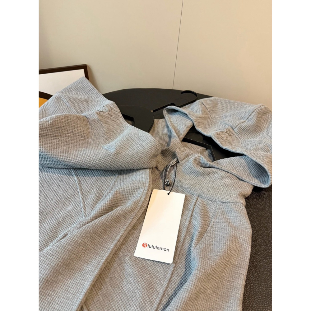 【LUNA-K】Lululemon 秋季限定款灰色刺繡短版外套＊S-L。C60909-細節圖8