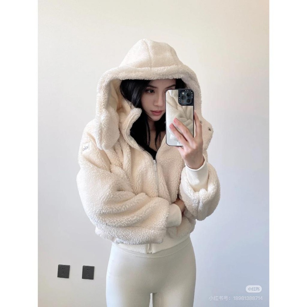 【玩衣櫥】alo yoga 秋冬刷毛絨外套 米白 黑 卡其＊S~L。51062A-細節圖4