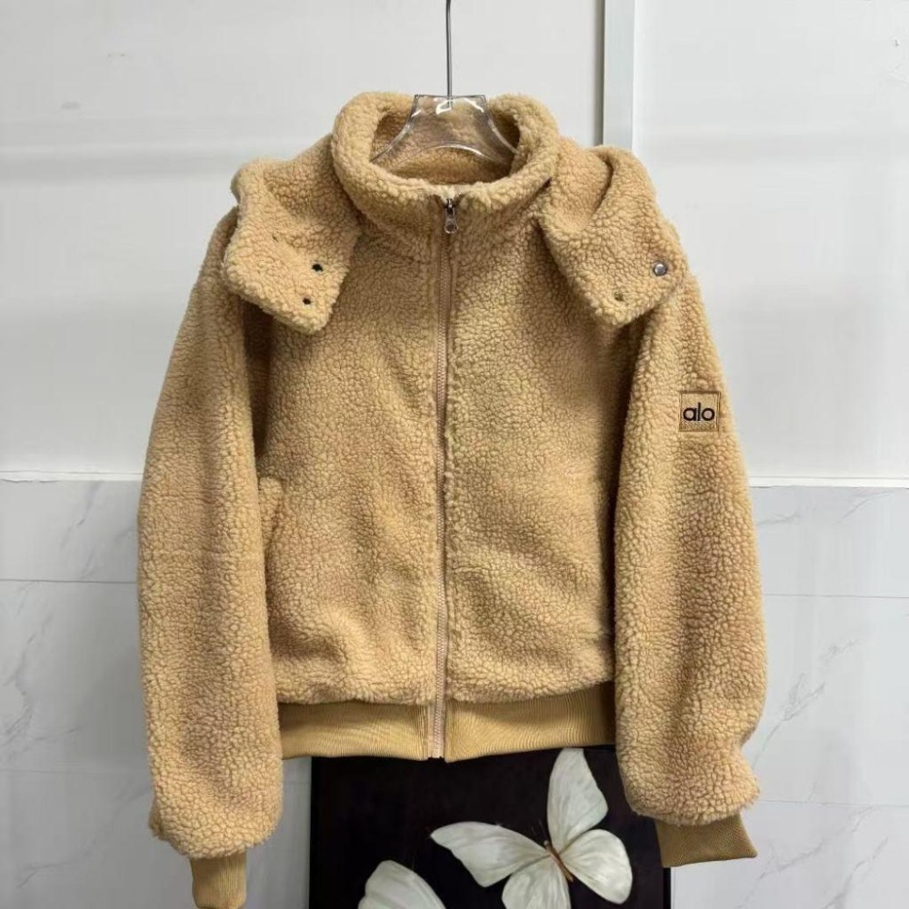 【玩衣櫥】alo yoga 秋冬刷毛絨外套 米白 黑 卡其＊S~L。51062A-細節圖7