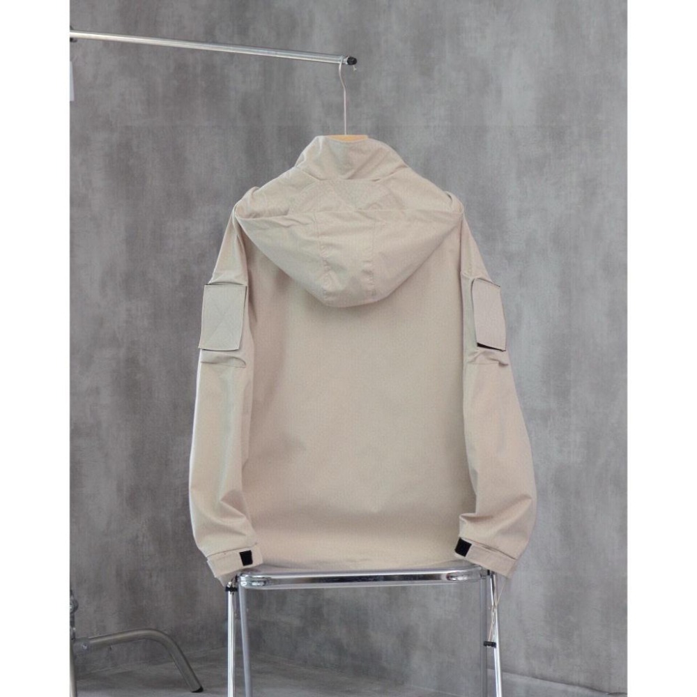 【玩衣櫥】JORDAN 飛行員連帽外套 黑色 米色＊M~2XL。50958A-細節圖2