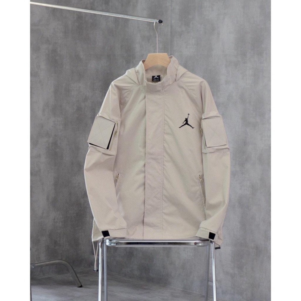 【玩衣櫥】JORDAN 飛行員連帽外套 黑色 米色＊M~2XL。50958A-細節圖9