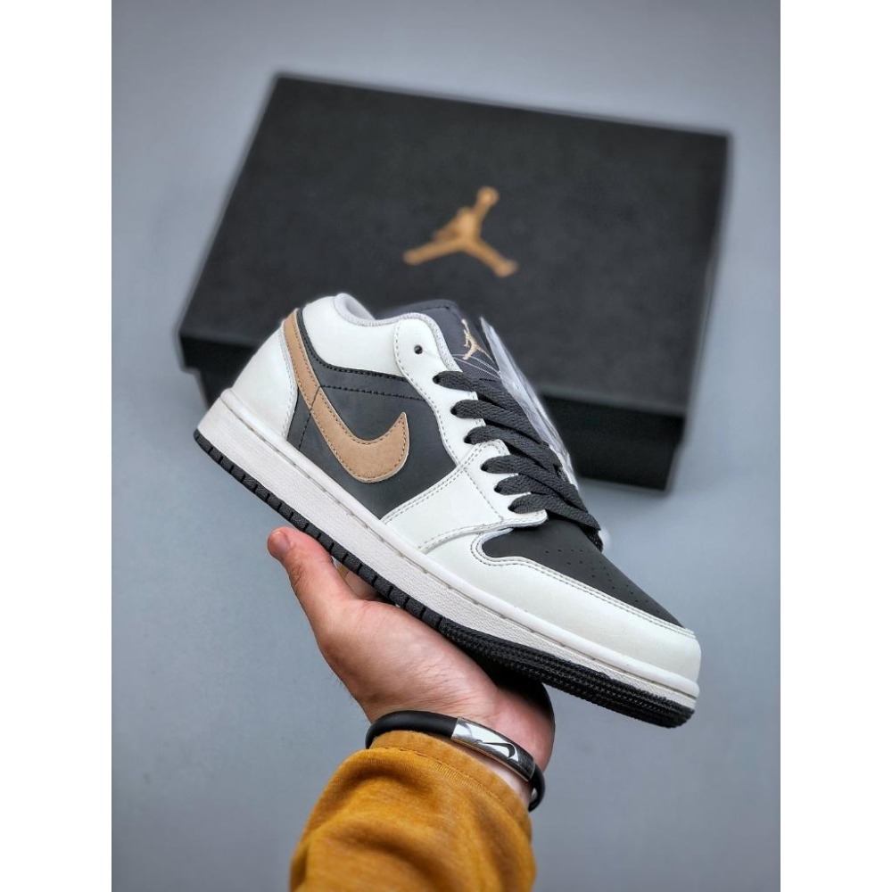 【玩衣櫥】AIR JORDAN 1 LOW 黑白金勾配色＊36~46。50882D-細節圖8