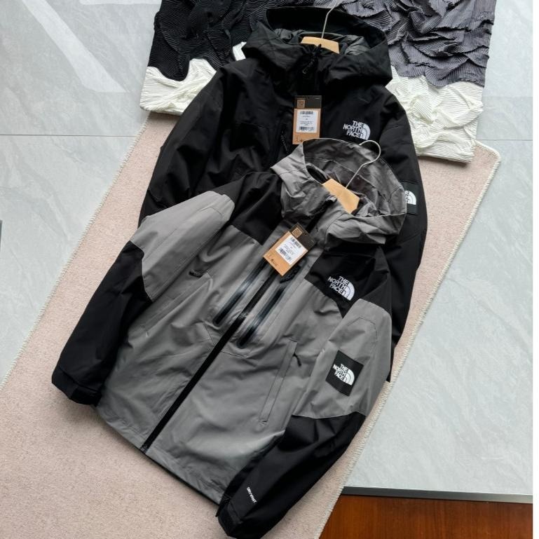 【玩衣櫥】THE NORTH FACE 拚色衝鋒外套 黑色 灰色＊S~2XL。51080A-細節圖9