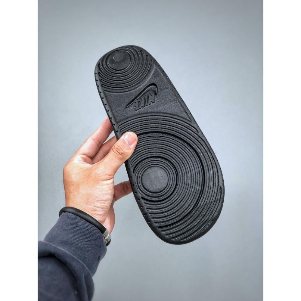 【玩衣櫥】NIKE KOBE HYPER ROYAL 休閒拖鞋＊EU36~45。50990D-細節圖2