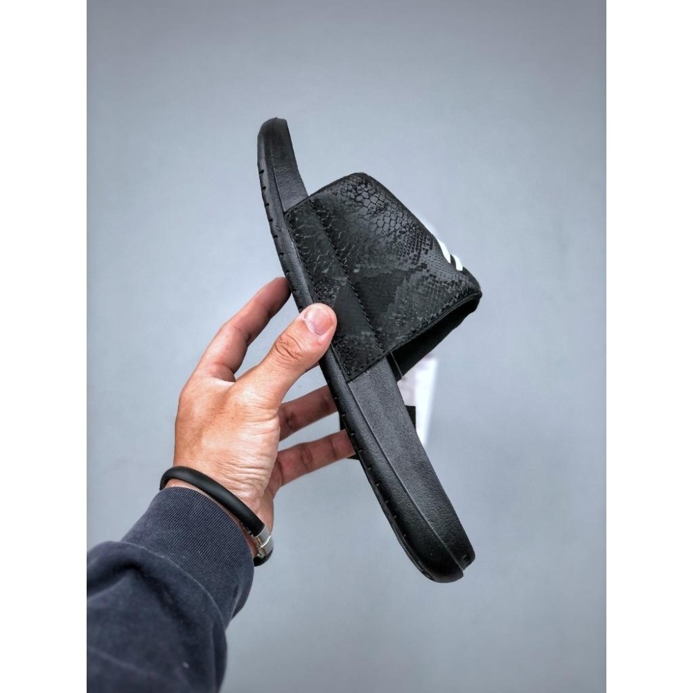 【玩衣櫥】NIKE KOBE HYPER ROYAL 休閒拖鞋＊EU36~45。50990D-細節圖5