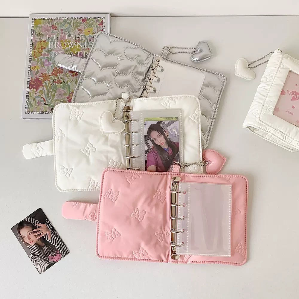 現貨速出🚚『磁吸．卡冊』⋯ M5大小 亮面壓紋5孔卡冊 14x10.5x4cm（含10張內頁+吊飾）-細節圖3