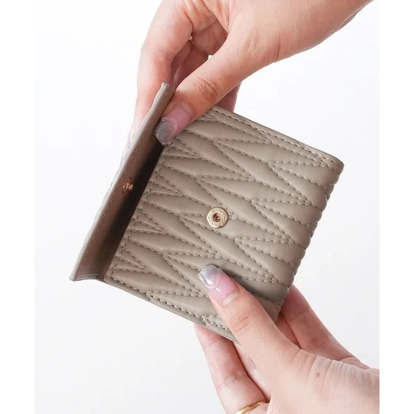 秋月堂 日本ALTROSE絎縫皺褶三折錢包 短夾 5色 日本🇯🇵直送-細節圖7