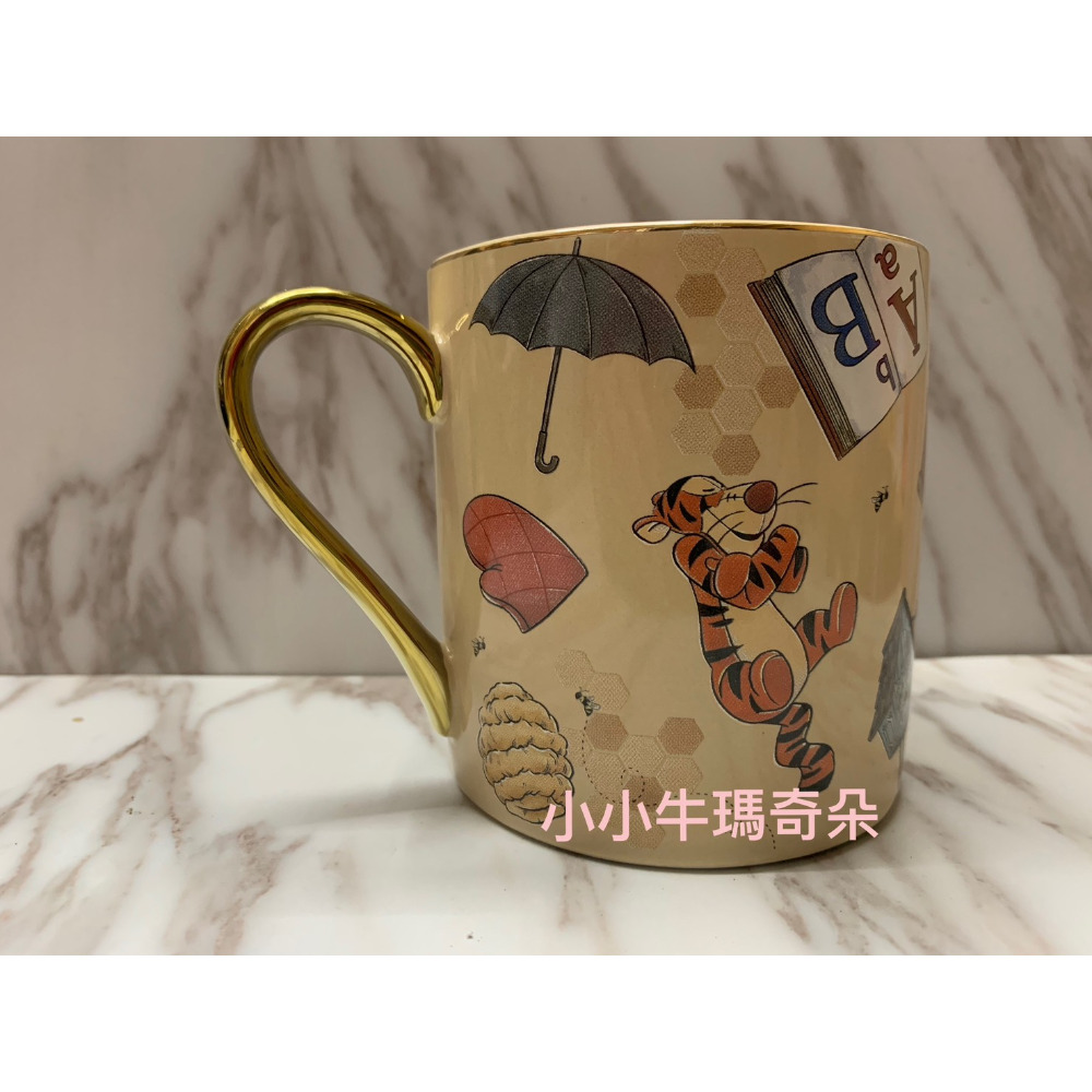 ~小小年瑪奇朵～日本東京迪士尼 DISNEY Holiday Gift小熊維尼馬克杯 陶瓷盤-規格圖6