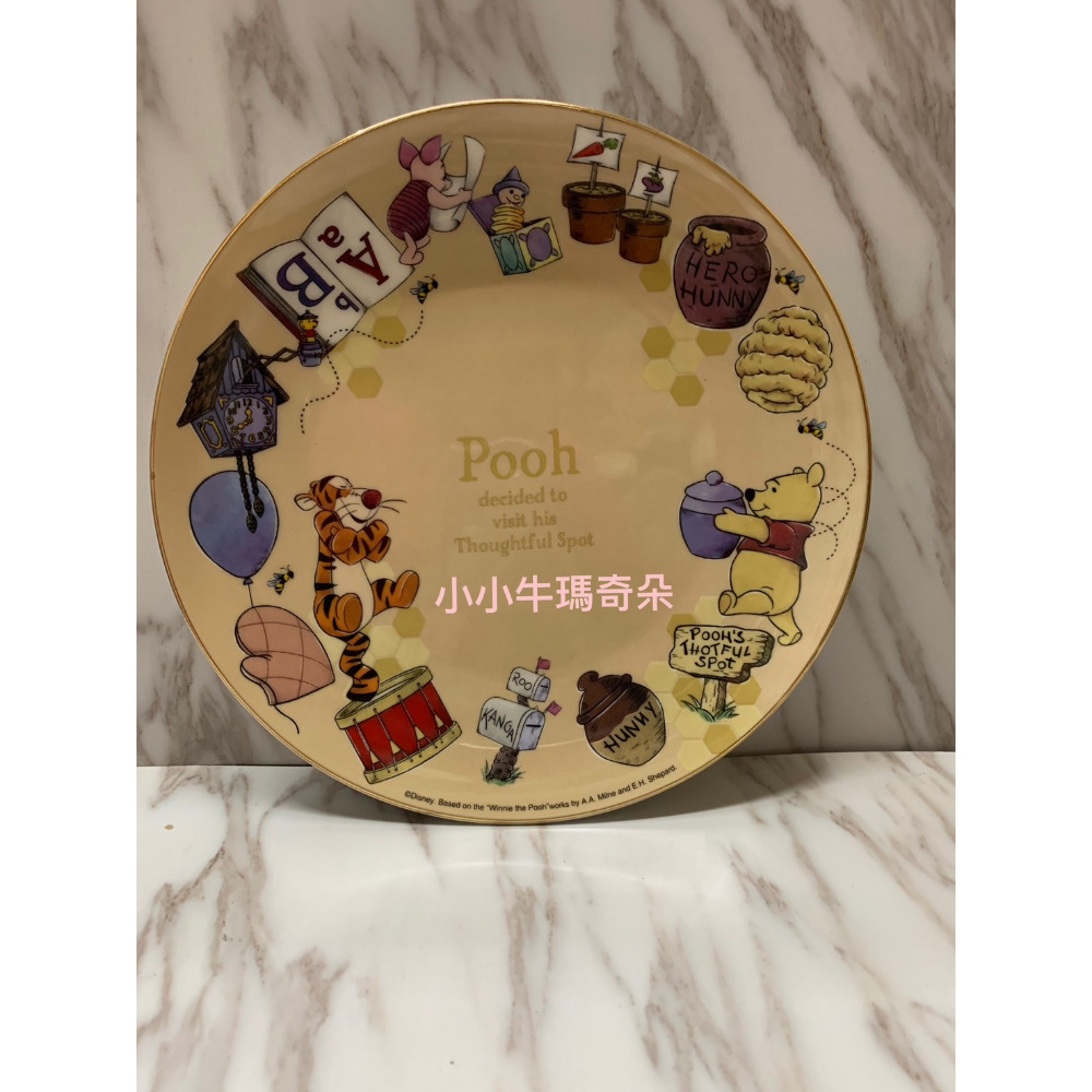 ~小小年瑪奇朵～日本東京迪士尼 DISNEY Holiday Gift小熊維尼馬克杯 陶瓷盤-規格圖6