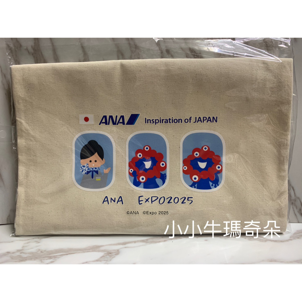 ~小小牛瑪奇朵~ANA全日空航空& 2025日本EXPO大阪關西萬博世博會吉祥物脈脈聯名款帆布包手提袋 貼紙 鑰匙圈-規格圖2