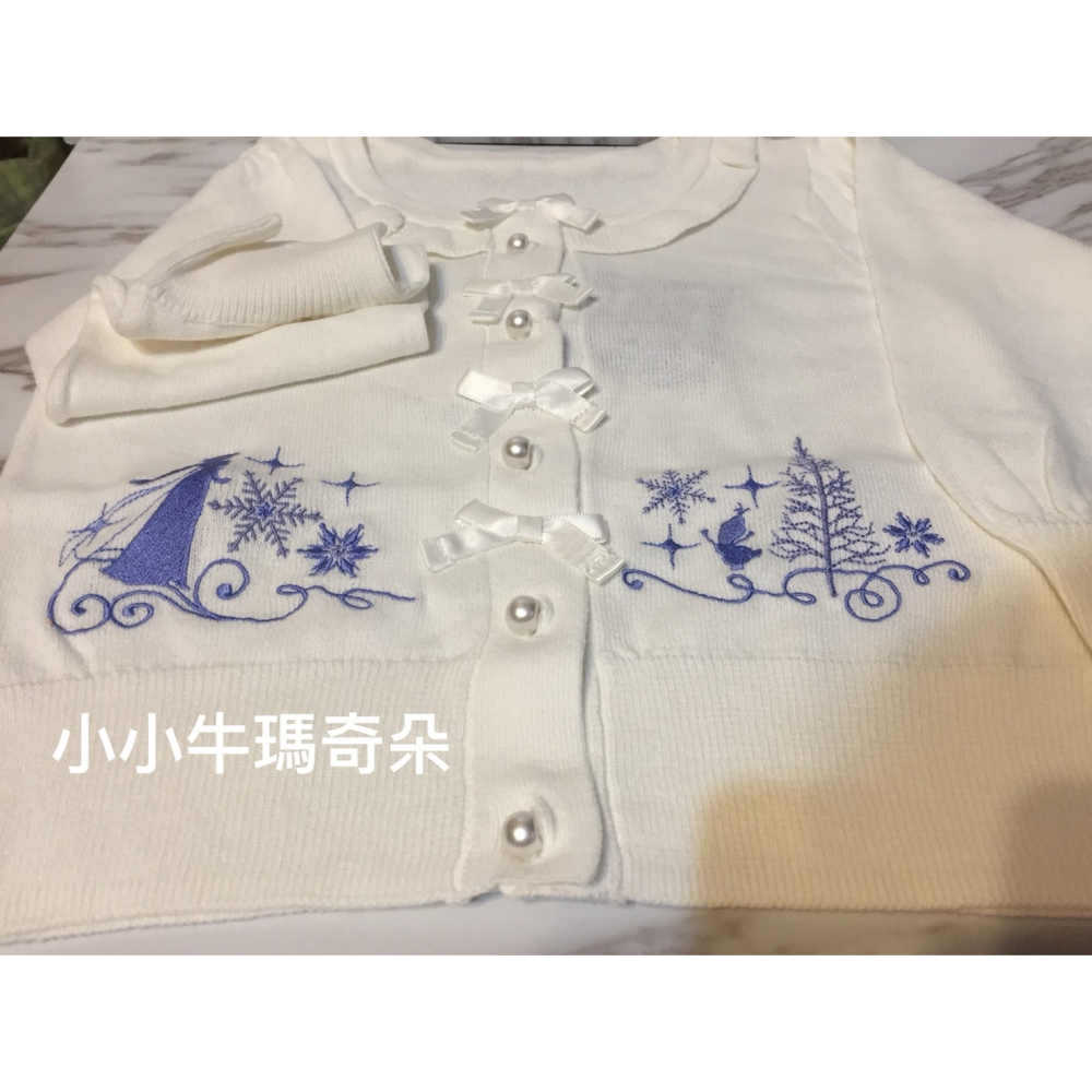 ~小小牛瑪奇朵~日本迪士尼公主系列冰雪奇緣 艾莎白色針織小外套 開襟衫-細節圖10