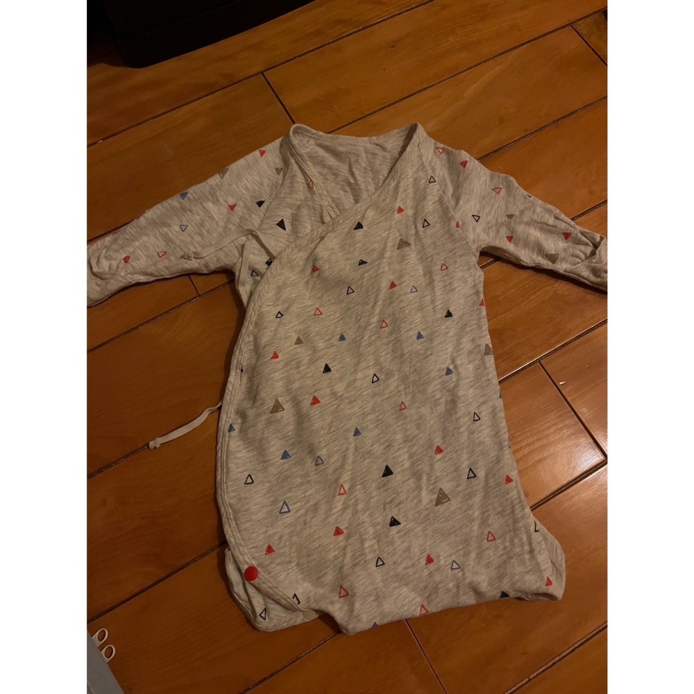 媽媽喂NB上衣*4+奶嘴蓋黑-細節圖2