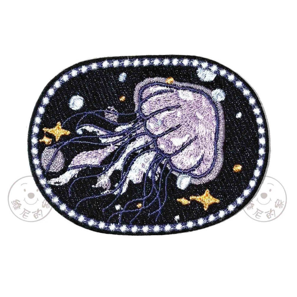 維尼的家 燙布貼 刺繡 自黏 熨燙 布貼 海洋生物 動物 貝殼 海星 海草 人魚 鯨魚 水母 原廠正版 徽章 貼布-規格圖11