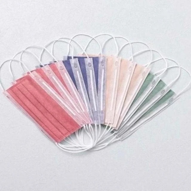 【極舒感】 輕巧版 成人平面4D支撐行醫療口罩 (50入/盒) / (30入/盒)-細節圖2