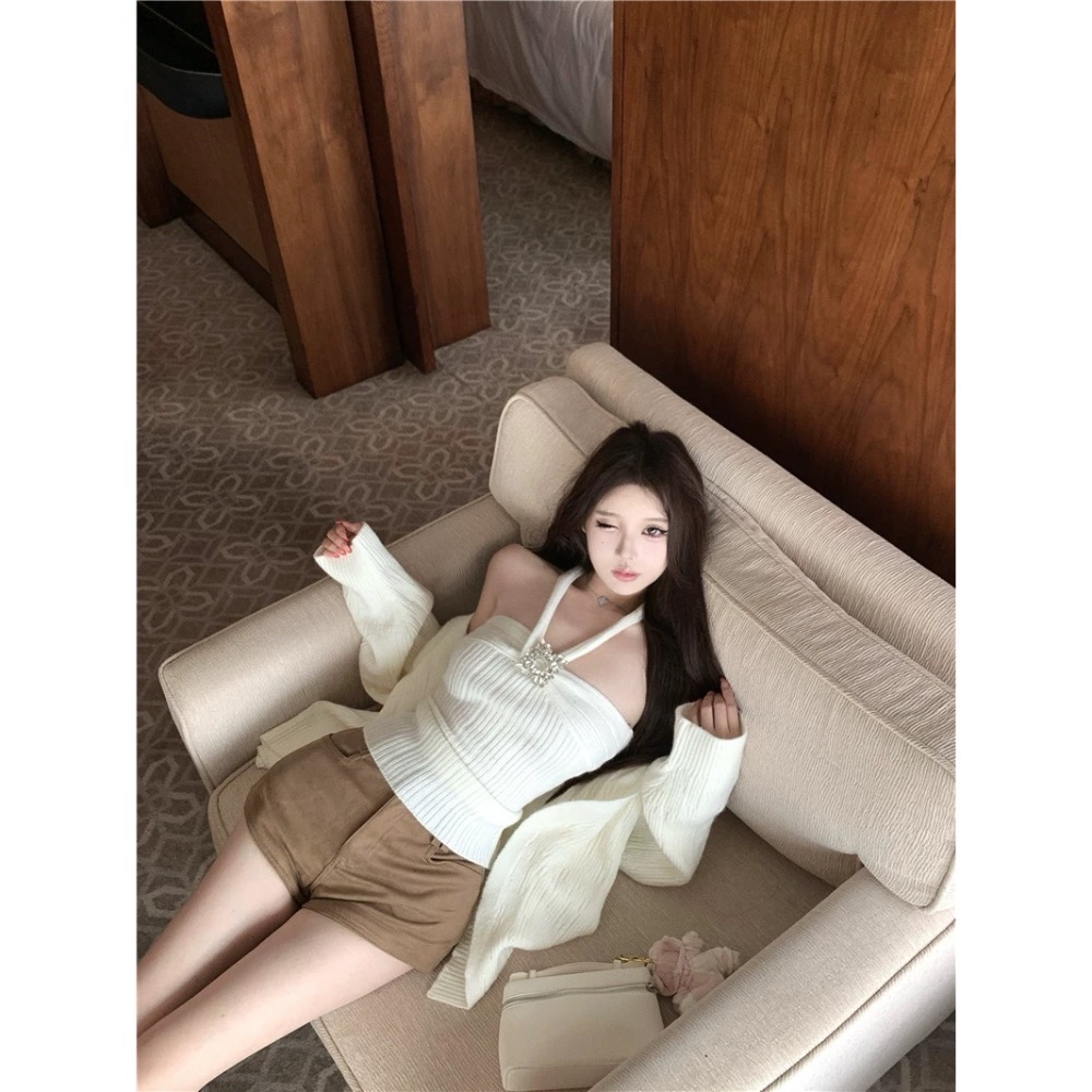 LOVEYAN➰ 溫柔系穿搭套裝鑲鑽掛脖抹胸背心女裝秋季白色長袖毛衣外套兩件套-細節圖6