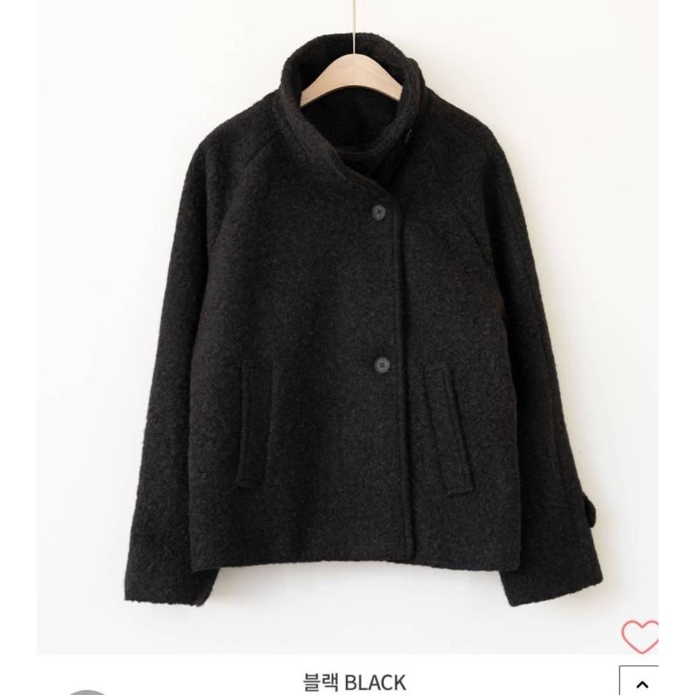 黑色