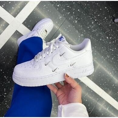 71號限時特惠❥ Nike Air Force 1 07 LX 女鞋 白 泫雅 銀色小勾運動休閒鞋 CT1990-100-細節圖5