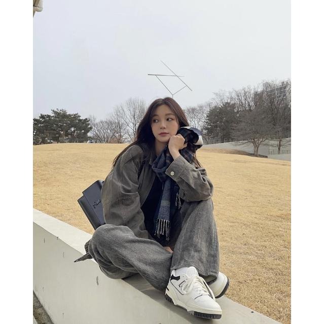 限時特惠❥ IU 李知恩 New balance 550 灰白 奶油白 慢跑鞋 休閒鞋 男女鞋 鐵灰 BB550WTG-細節圖4