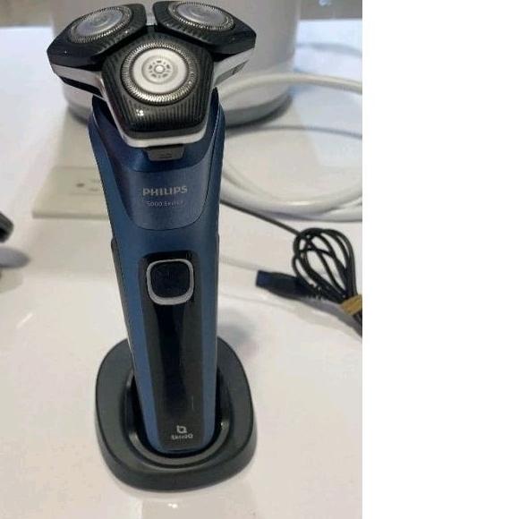 免運全新原廠保固，特惠附提袋再贈開運御守，鼻毛刀，修容組唷！飛利浦AI5系列電鬍刀新款S5889/60-細節圖5